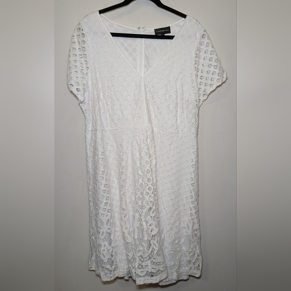 Lane Bryant Dresses & Skirts - Lane Bryant White Lace Knee-Length Dress Fully Lined Women's Size 20